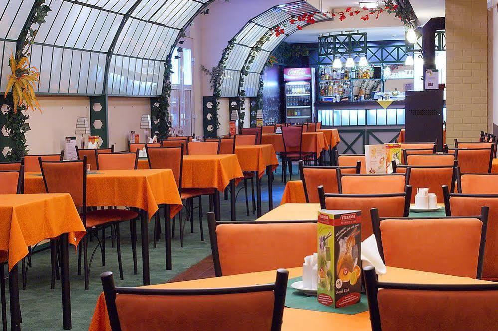 Hotel Ostruvek Prága Kültér fotó