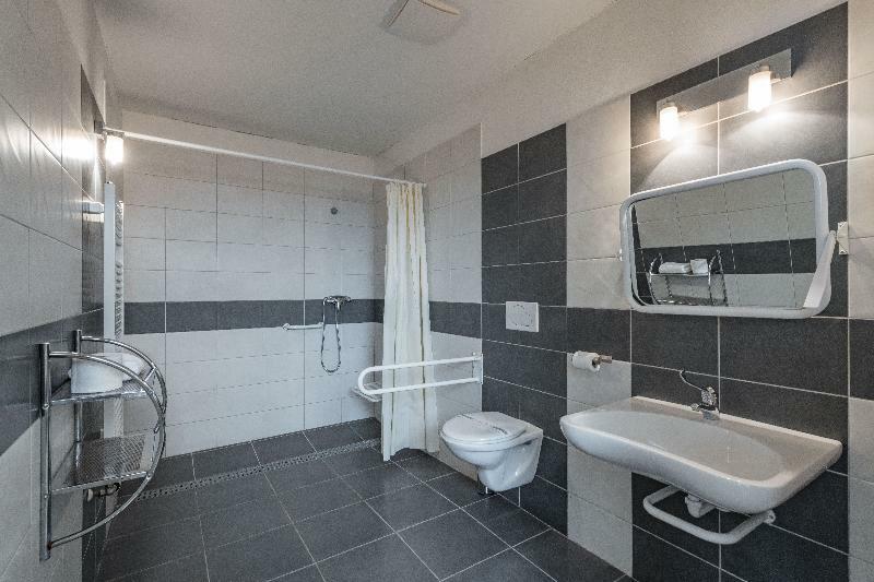 Hotel Ostruvek Prága Kültér fotó